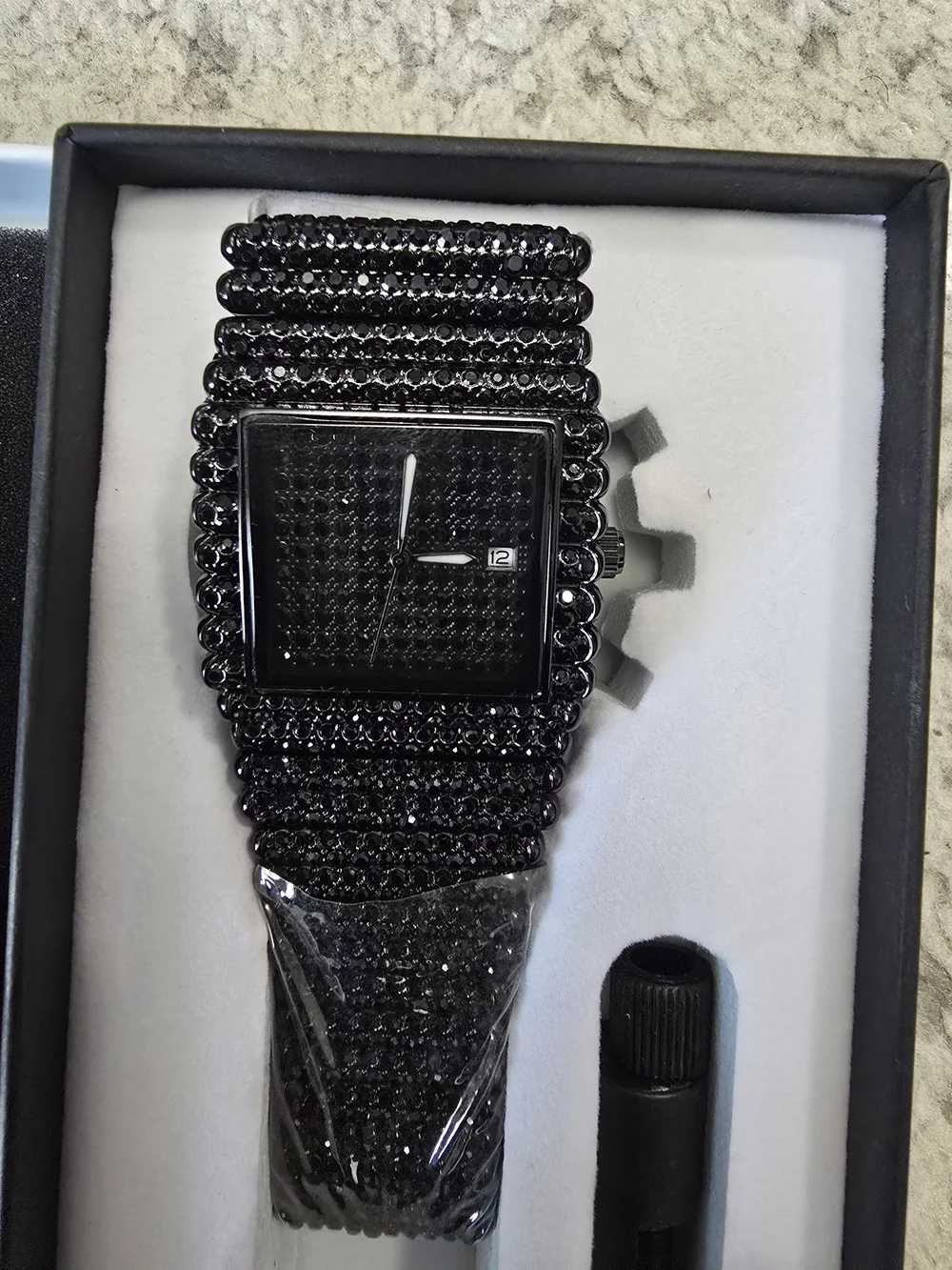 Black Crystal Men's Dress Watch - Luxurious Sparkle